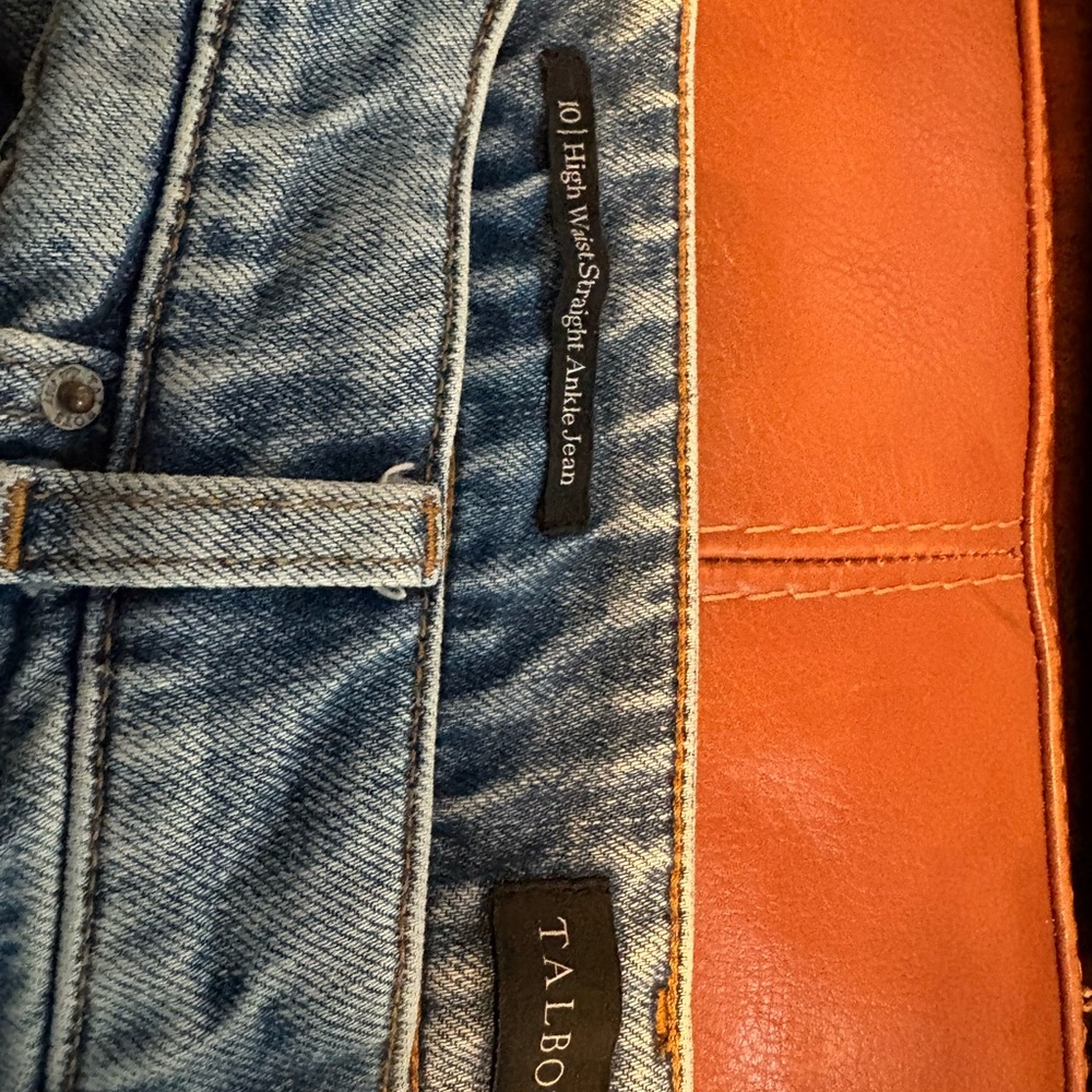 Talbots Blue Denim high waisted straight leg ankle length Jeans size 10